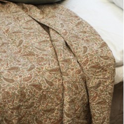 Quilt / Vattæppe m/ paisley mønster i grøn & rust farver - Ib Laursen - 130x180