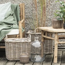 Kurv rattan m/ plast firkantet m/ 2 hanke - Ib Laursen
