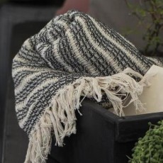 Plaid creme m/ sort stribemønster - Ib Laursen