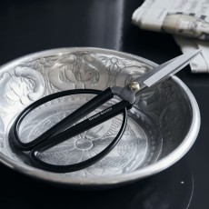 Saks "Shears" sort & sølv - House Doctor - 15 cm høj