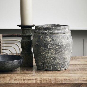 Urtepotteskjuler "Rube" grå cement - House Doctor - H: 24,5 cm