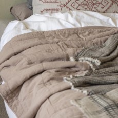 Quilt / sengetæppe mørk rosa - Ib Laursen 240X240