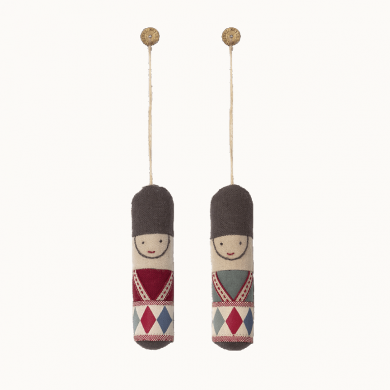 Billede af Garder stof ornament - Maileg - Vælg ml rød & blå