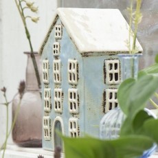 Hus t/ fyrfadslys "Nyhavn" - Ib Laursen - Beige tag m/ 1 blå skorsten