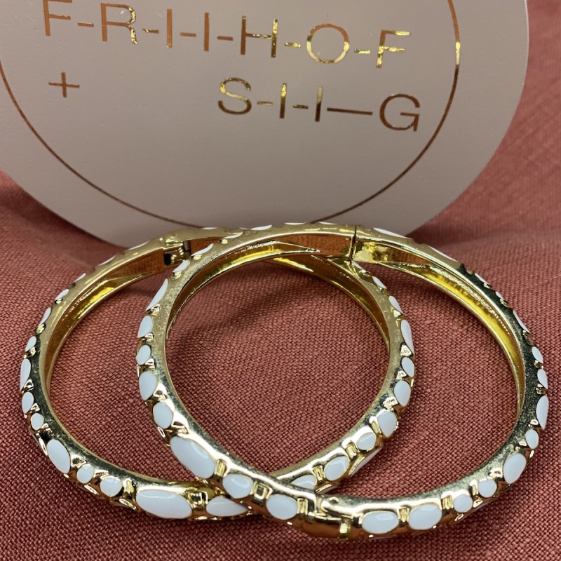 9: Armbånd - Friihof + Siig - Enjoy white bracelet
