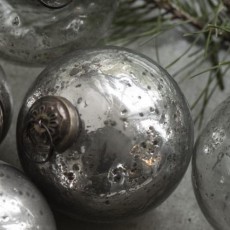 Julekugle rund glas sølv - Ib Laursen Dia: 8 cm