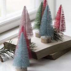 Juletræ på træfod - Ib Laursen - Vælg ml. 4 farver