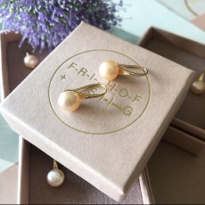 Øreringe - Friihof + Siig - Guld "Pearl"
