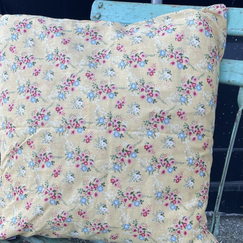 Billede af Pudebetræk "Emma" gult m/ blomster - Au Maison - 50x50