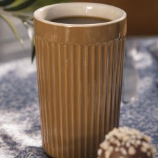 Cafe latte krus "Mynte" brun - Ib Laursen - 375 ml