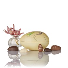 Påskeæg sart gul m/ mix marcipanæg - Cocoture 275 g