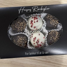 Hansens romkugler m/ 4 klassiske & 2 m/ hvid chokolade & hindbærkrymmel
