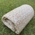 Quilt / Vattæppe beige m/ pastelfarvet blomster - Ib Laursen 130x180