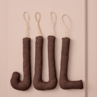 "Jul" bogstaver brune t/ ophæng - Ib Laursen