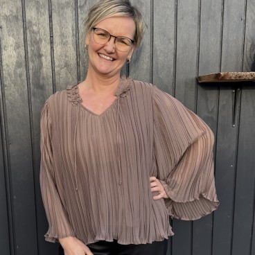 Bluse "NuriSZ" nougat brun m/ bindebånd - Saint Tropez