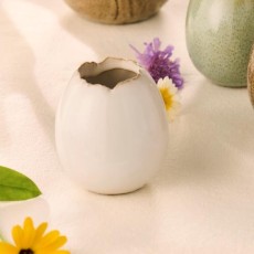 Vase hvid formet som et æg - Ib Laursen H: 6,5