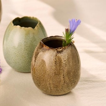 Vase brun formet som et æg - Ib Laursen H: 6,5