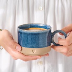 Krus m/ hank "Heart" og blå kant - Ib Laursen