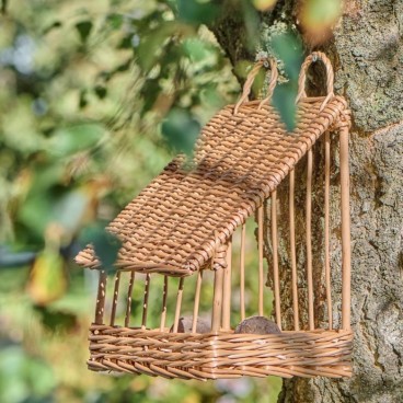 Fuglefoderhus i pileflet t/ væg - Ib Laursen H:28