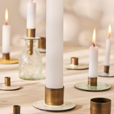 Stage m/ messingfinish og råhvid farve t/ 3,8 cm lys - Ib Laursen