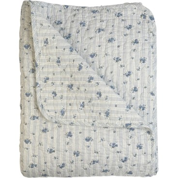 Quilt / Vattæppe "Rosalie-Fransk" lyseblå m/ blomster - Au Maison 140x180