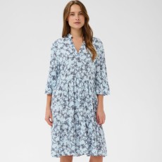 Kjole "EdaSZ" lyseblå  m/ mørkeblå blomster - Saint Tropez