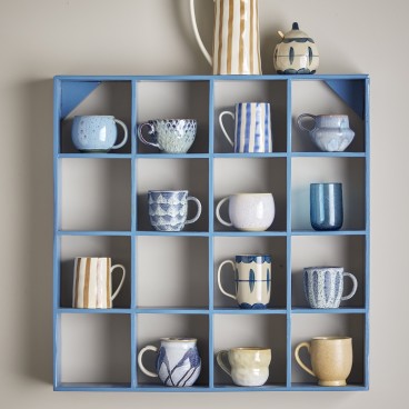 Væghylde blå m/ 16 rum "Bekka" - Bloomingville H: 70 cm