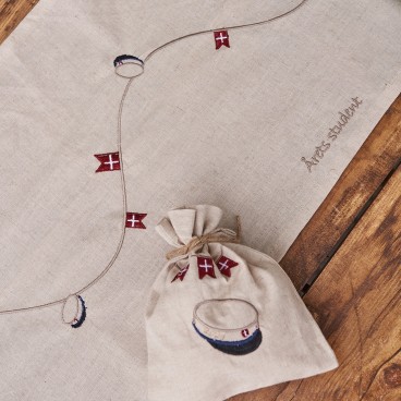 Bordløber naturfarvet m/ blå student - Speedtsberg 40x160