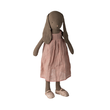 Pigekanin brun i rosa kjole og sko - Maileg Str. 4