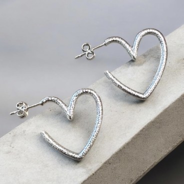 Øreringe / ørestikker - Friihof + Siig - sølvbelagt "Macy" hjerte