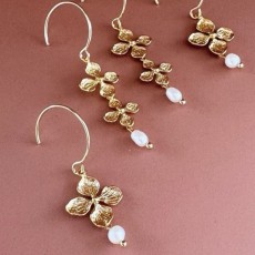 Øreringe/ creol - Friihof + Siig - guldbelagt "Saga" m/ 1 blomst