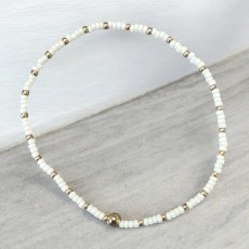 Armbånd - Friihof + Siig - Perler - hvid og guldfarvet