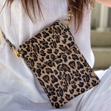 Mobiltaske af kalvelæder m/ leopard mønster - Depeche